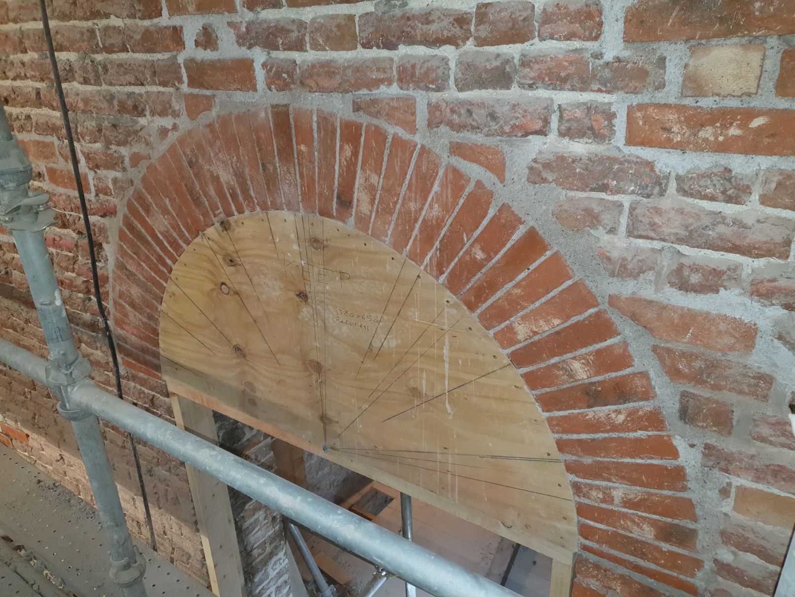 News - Curved Arches